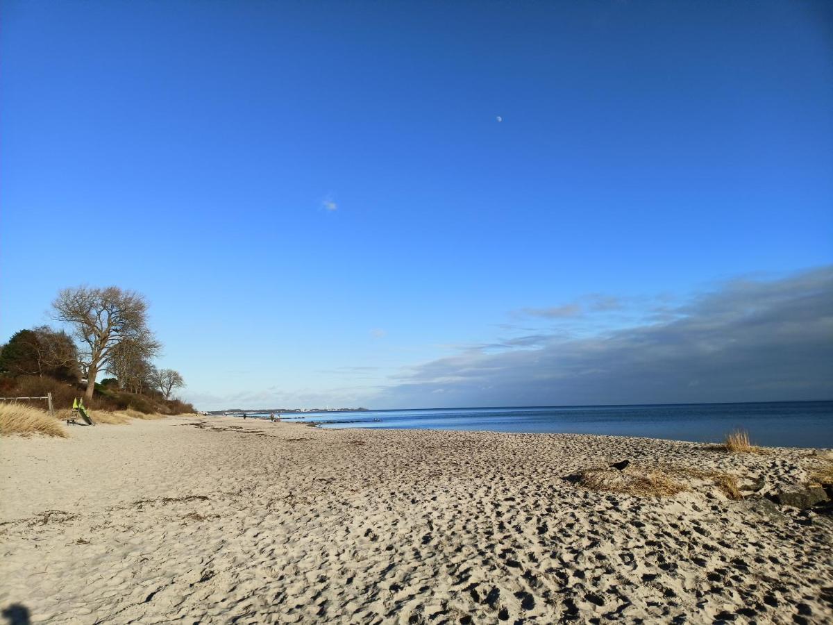 Wohnung Mit Traumhaftem Meerblick Und Schwimmbad Sierksdorf Eksteriør billede